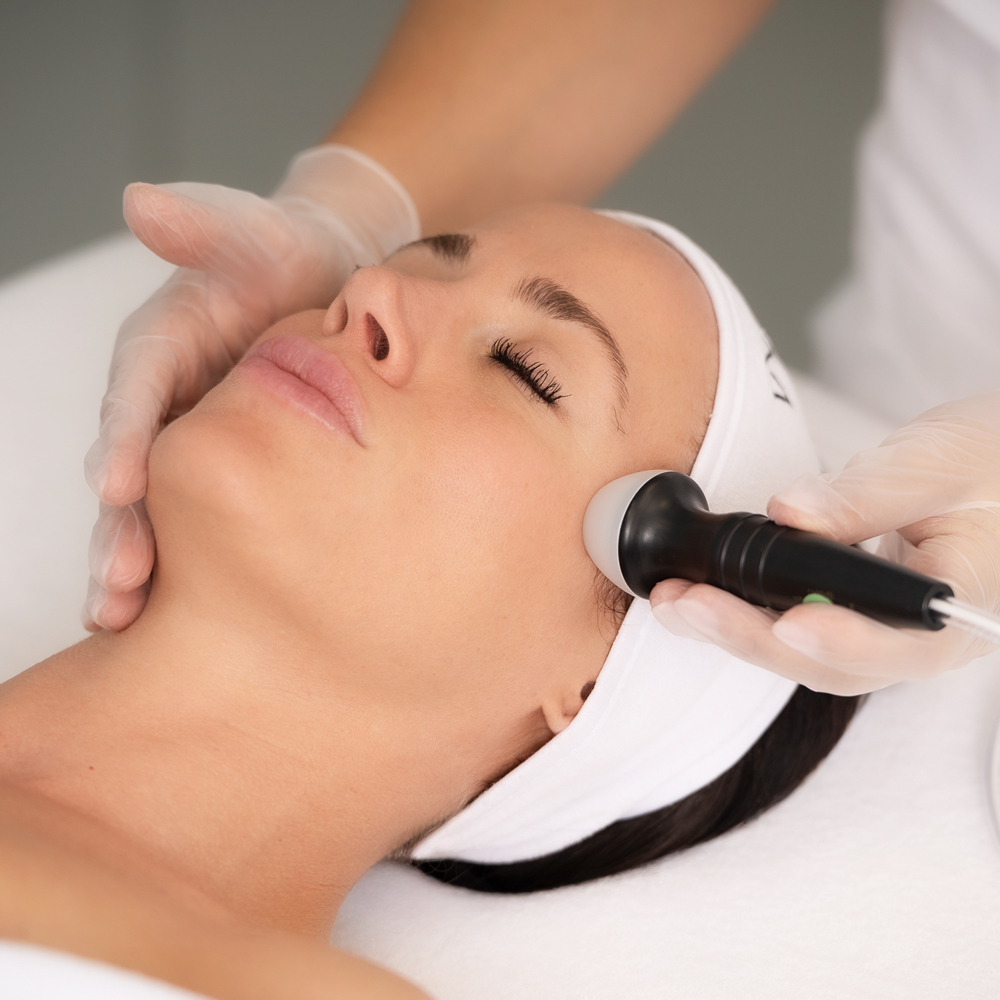 Tratamiento facial con IRIS Evolution en el centro de Tania Lorenzo