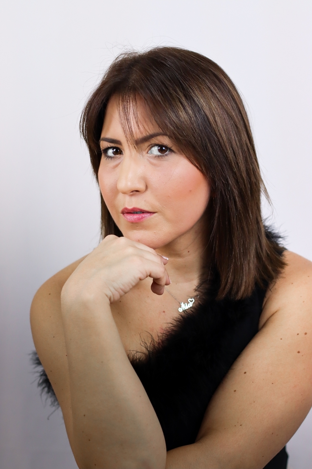 Tania Lorenzo trabajando en su centro de estética